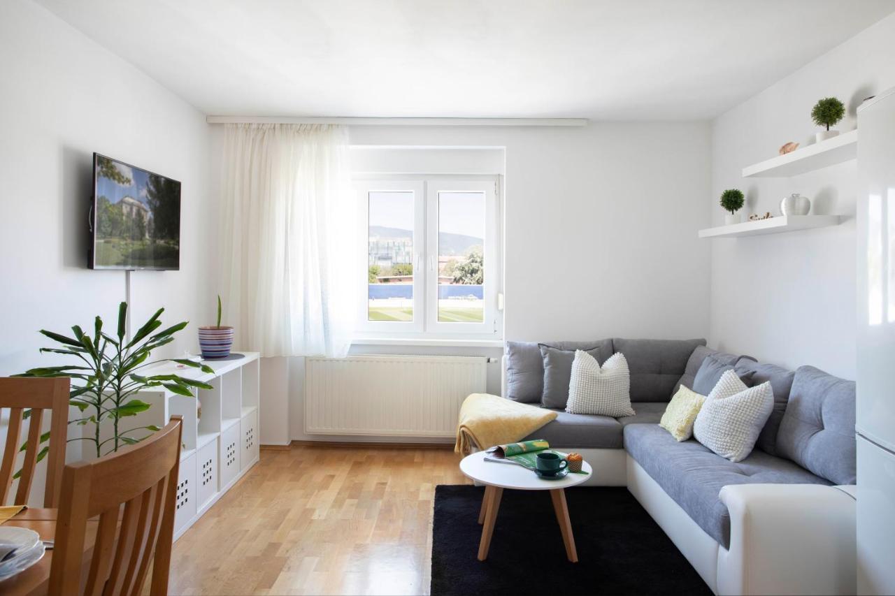 Spacious 2Bdr Apartment With A Cute Balcony Zágráb Kültér fotó