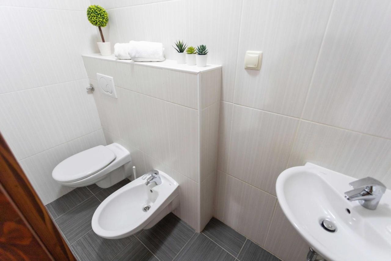 Spacious 2Bdr Apartment With A Cute Balcony Zágráb Kültér fotó
